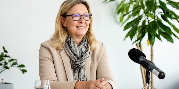 Episode 9 mit Ulrike Holzer, Obfrau von Pro Rare Austria: Patient Involvement hilft allen Beteiligten