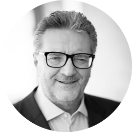 Portraitfoto Peter Hacker