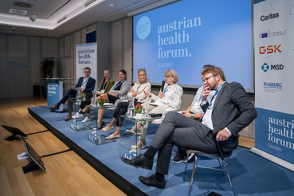 Abschließende Diskussion der Ergebnisse aus den beiden Workshops am Podium: ”Prävention und Health Literacy: systemisch denken”